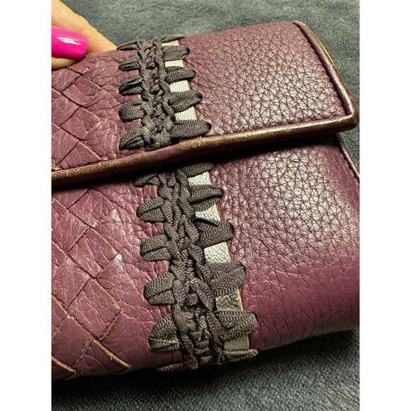 Bottega Veneta Purple Leather Long Snap Wallet w/ Woven Detail - Picture 5 of 15